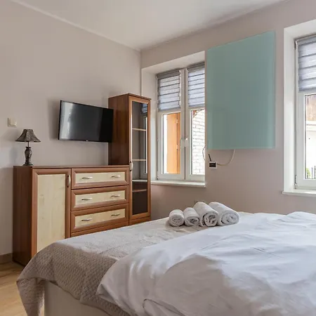 Апартаменты Glow Apartments, Brzezno Smart I Parking Гданьск