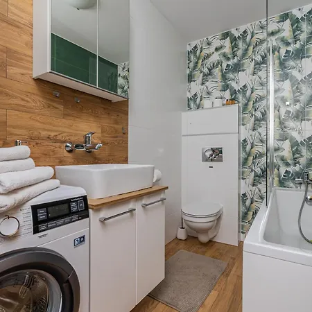 Glow Apartments, Brzezno Smart I Parking Апартаменты